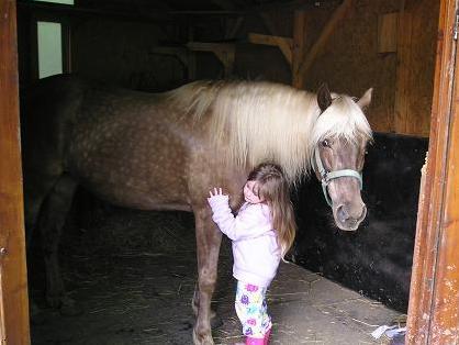 Adorable Rae Lynn & Her Oh So Gentle Di-Di